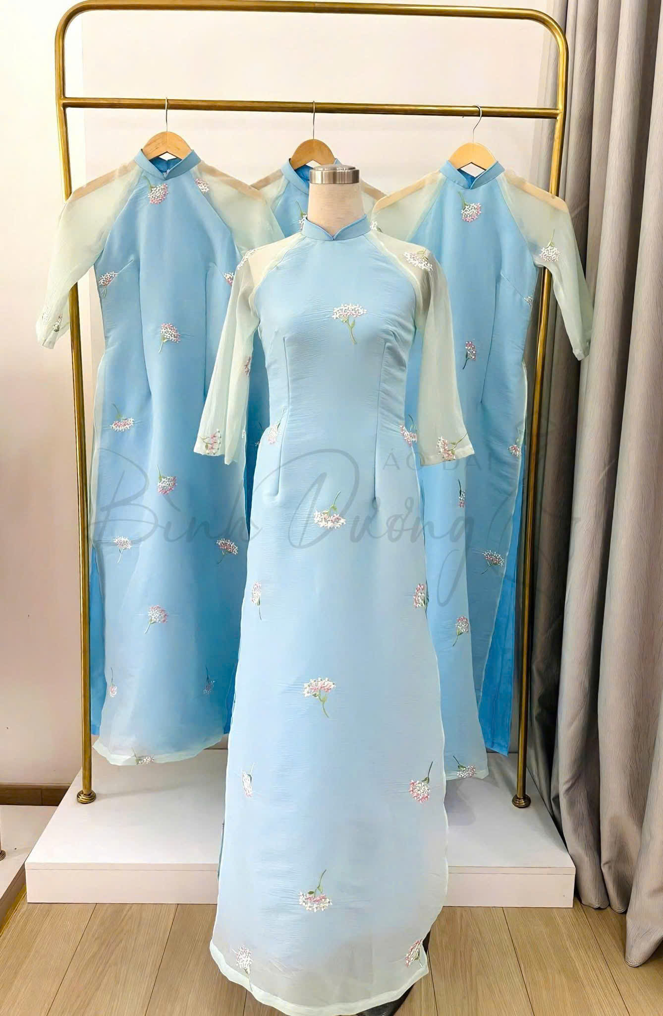 ao-dai-bung-qua-mau-xanh-aodaibinhduong